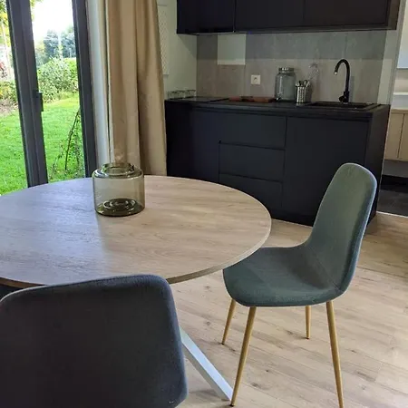 בית נופש Sunrise Kube היינבורג אן דר דונאו